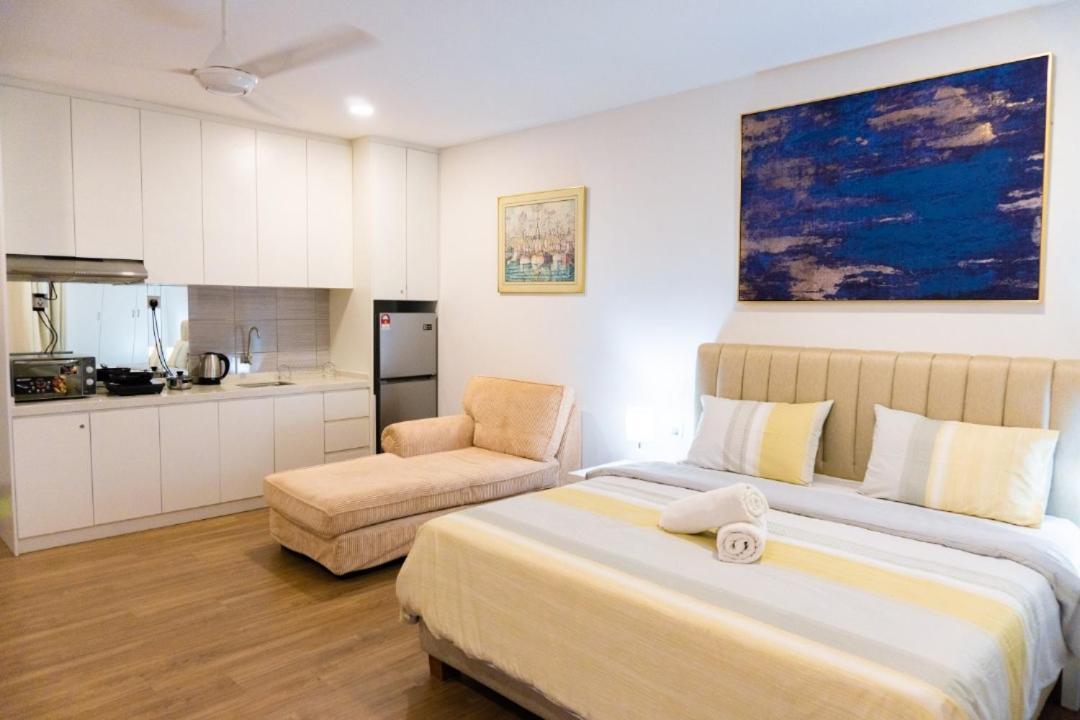 Apple Home 2 At Menara Simfoni, King Size Bed, Cheras, Nexflix, Wifi, Parking Seri Kembangan Exterior foto