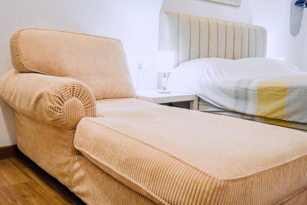 Apple Home 2 At Menara Simfoni, King Size Bed, Cheras, Nexflix, Wifi, Parking Seri Kembangan Exterior foto